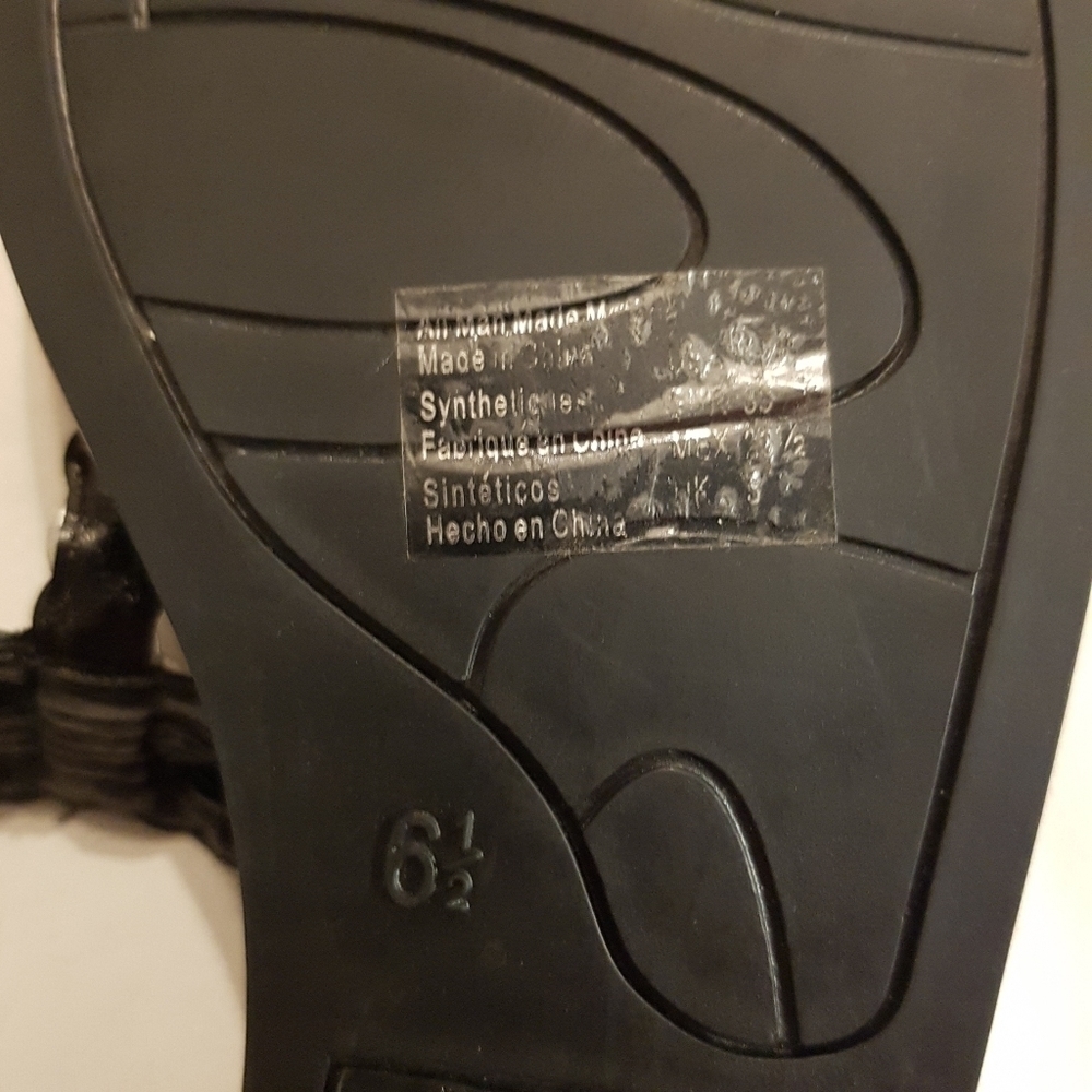 American Eagle by Payless size 6 1/2 womens sandals black with silver straps New - Picture 5 of 9